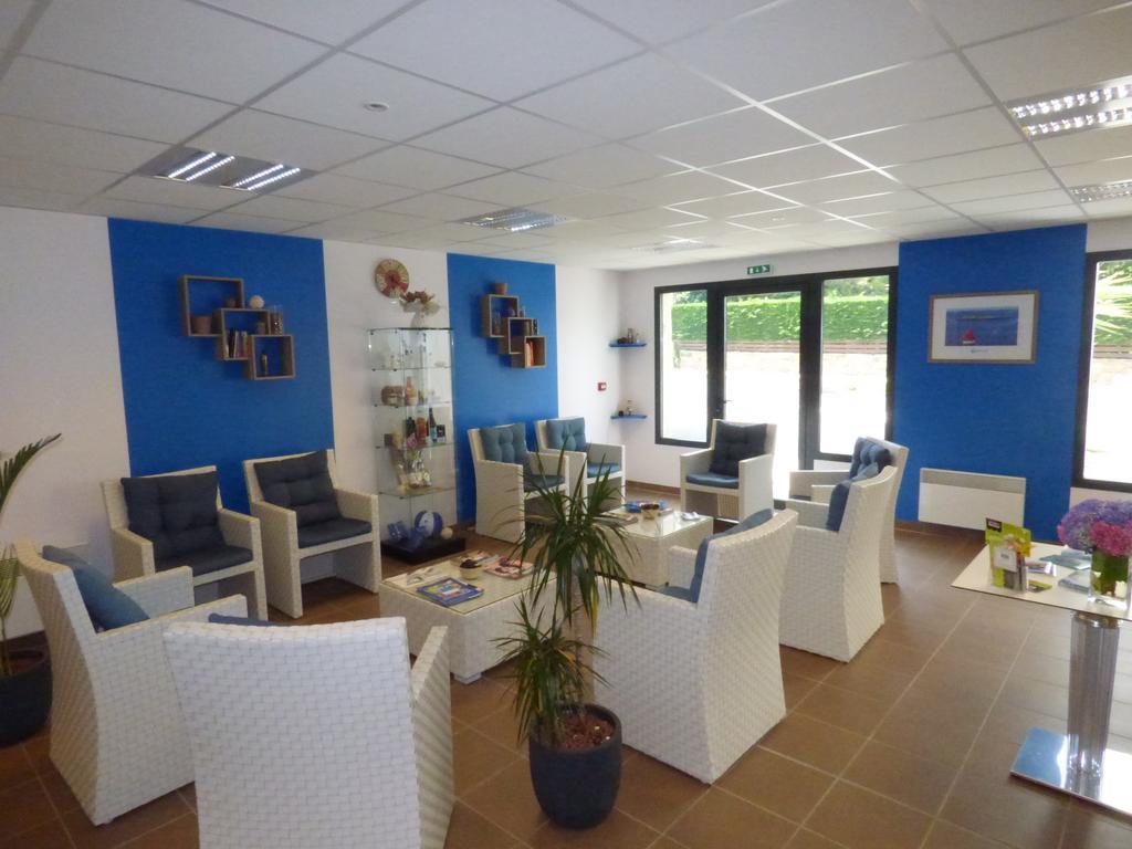 Goelia Les 7 Iles Aparthotel Perros-Guirec Exterior photo