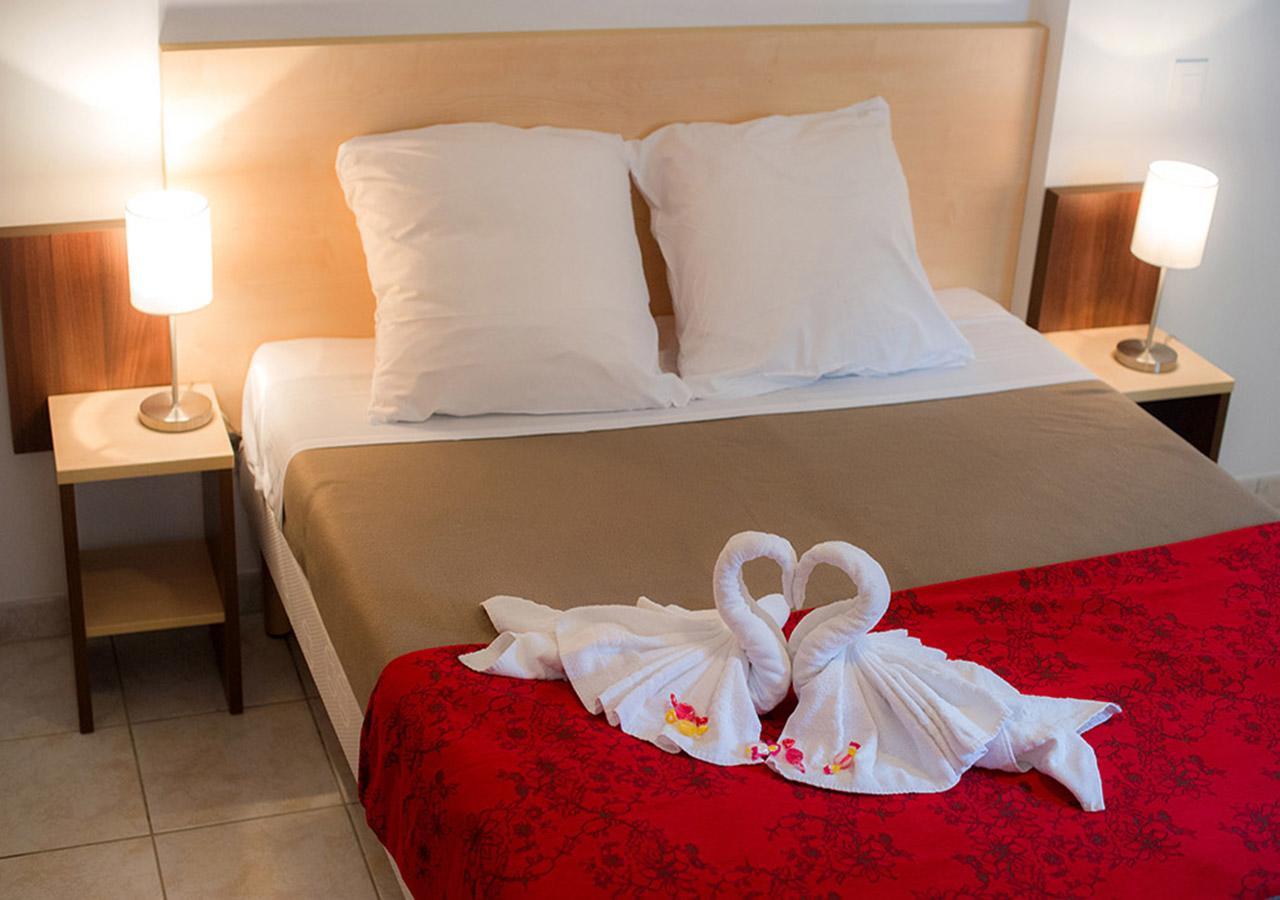 Goelia Les 7 Iles Aparthotel Perros-Guirec Exterior photo