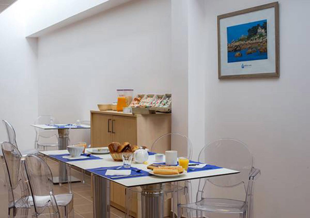 Goelia Les 7 Iles Aparthotel Perros-Guirec Exterior photo